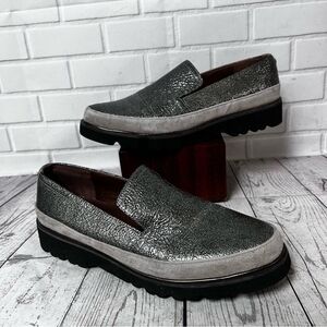 Donald J. Pliner Coco Metallic Silver Taupe Lug Sole Loafers Sz 7